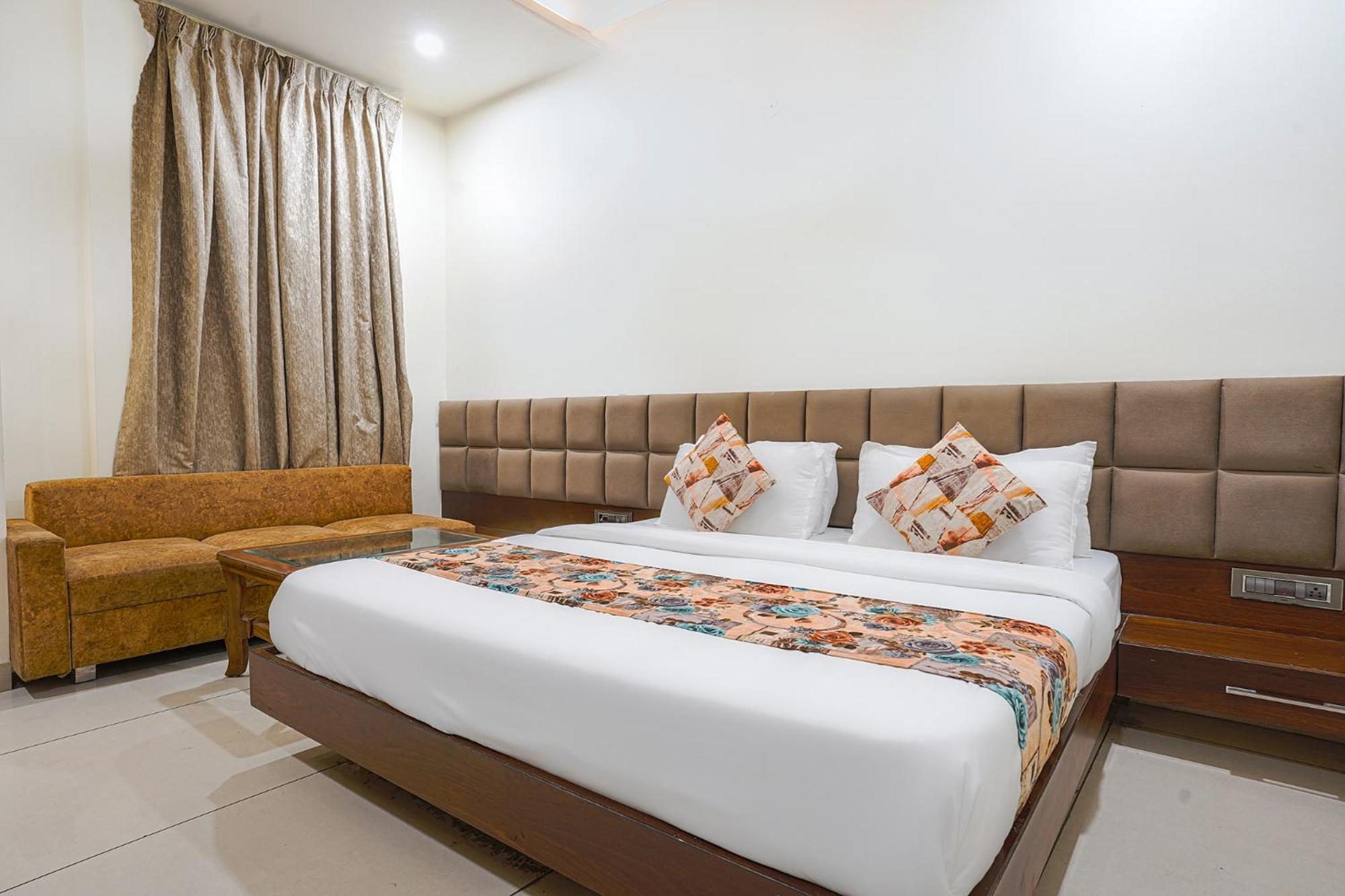Hotel Jewel Palace Bhopal Buitenkant foto